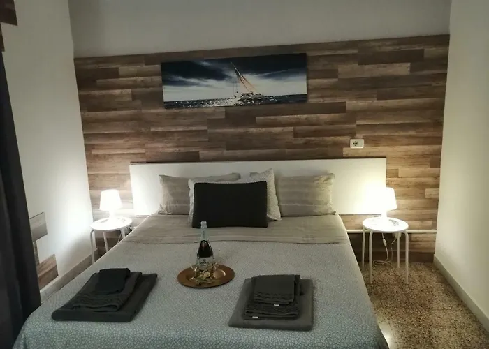 Kalefati Palace Loc.turistica 住宿加早餐酒店 2*